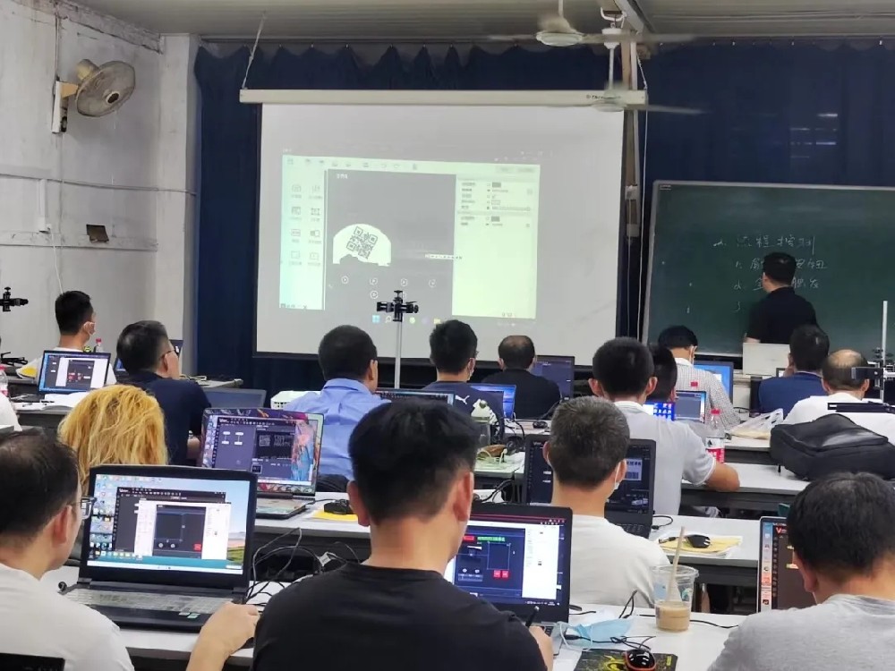 PLC编程培训就业班电气工程师方向